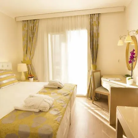 Ladonia Del Mare 3*